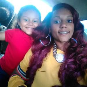 Meet your Posher, Ronielle